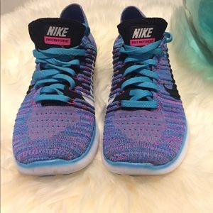 Women’s Nike Free RN FlyKnit Running Show